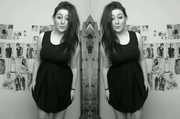 lydia miles is my girly :*