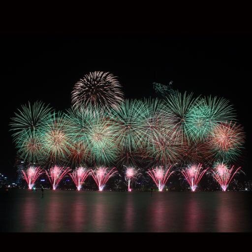 Mawashigiri's profile picture. Don't tell my mother I'm a lawyer... she thinks I sell heroin outside primary schools.