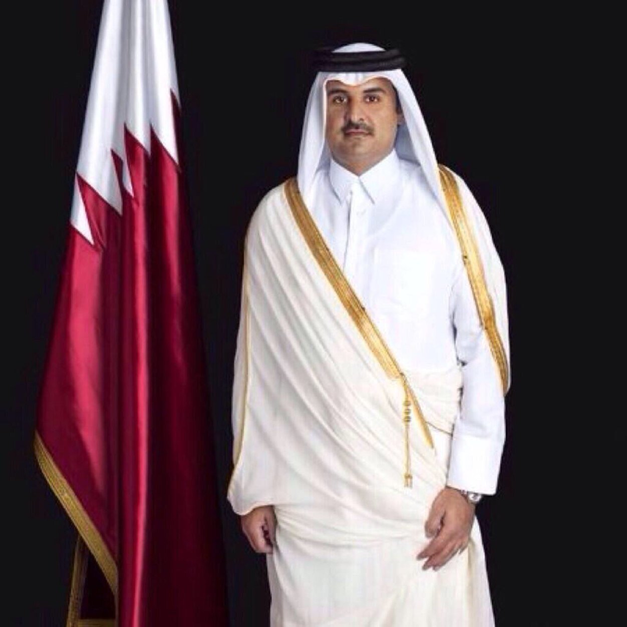 alhitmi911's profile picture. 