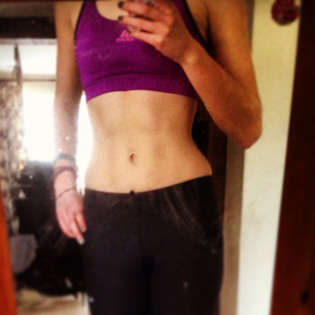 Keen runner who needs to be more diciplined. Put on weight travelling; now wanting to loose it! SW: 140lb CW:133lb GW: 126lb. Avi is me.