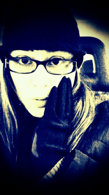 photographer. writer. artist. muse. hippie. overly proud of my Scottish heritage. taken by the most amazing man ever!!!