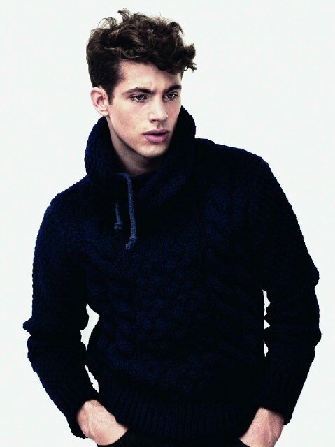 Feet, don't fail me now. Take me to the finish line. Oh, my heart it breaks, every step that I take! |THG-OC-RP|