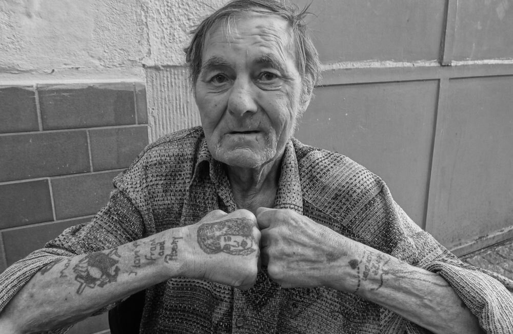 MisterNiceguy21's profile picture. Paid4Junky