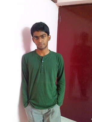 Aspiring Scientist. Arsenal fan. Indian.