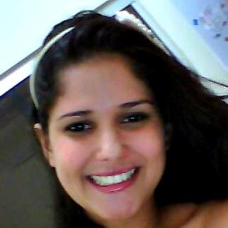 PiresKamilla's profile picture. 