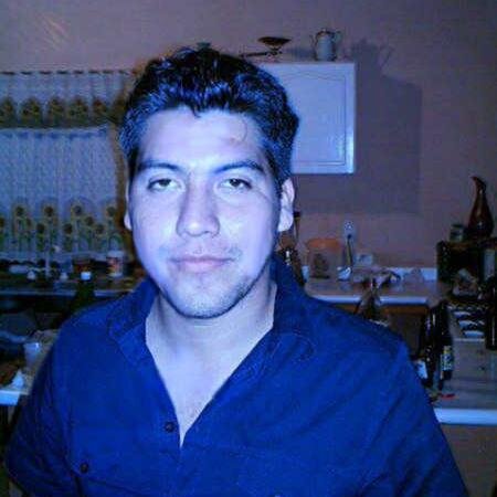 Desarrollador web, seguidor de las tendencias UI, UX, desarrollo en los frameworks del momento, actualmente desarrollando excelente con laravel