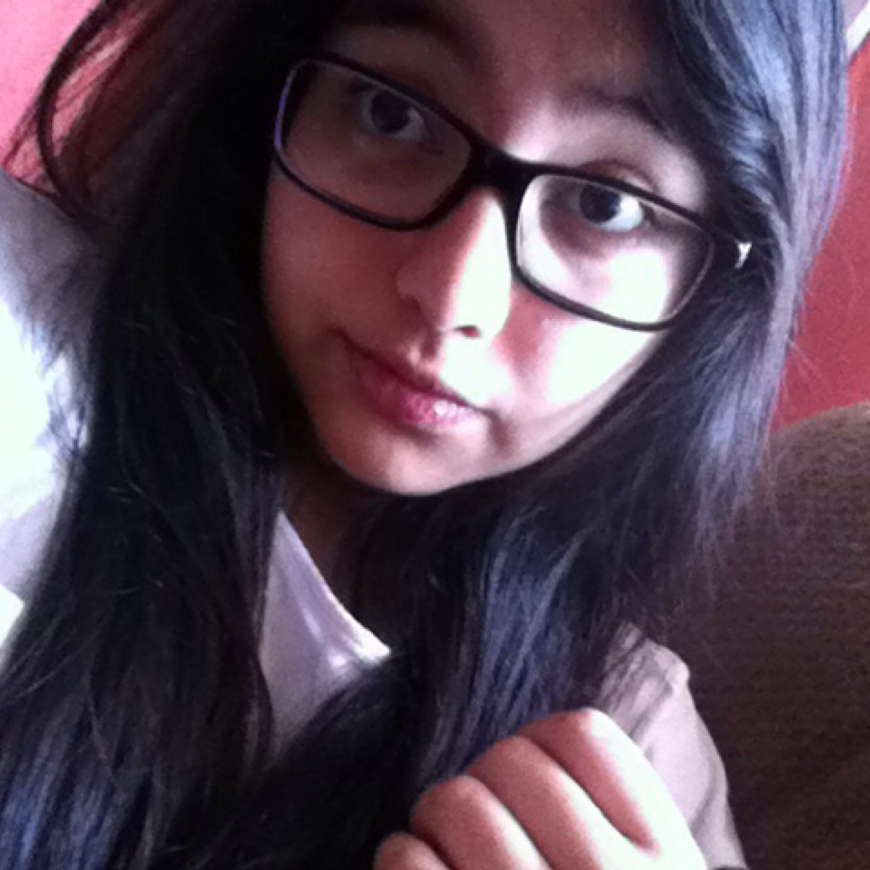 My name is Ayleen and I like music...A LOT