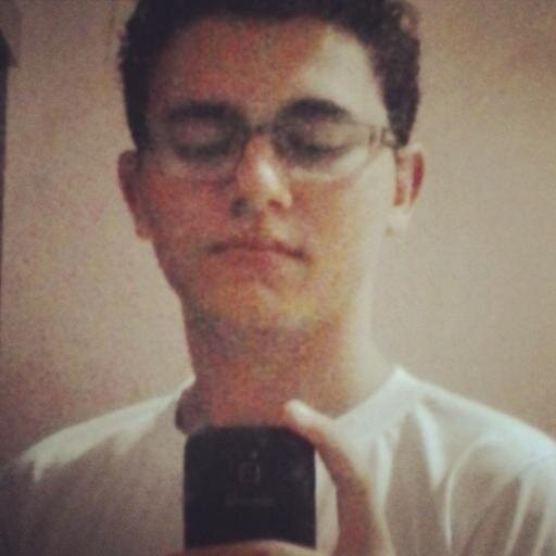 Official Twitter of Mateus Nogueira!
I live in Brazil like the good old Rock and Roll and Fã de Guns N' Roses