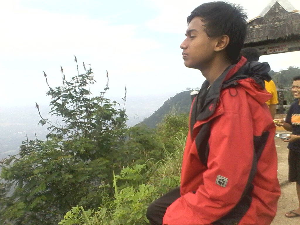 'Happiness is best  when shared' | geologist | traveller |  51D02E6F | SDN JETISHARJO 09' | SMPN 12 YK 012' | 父 Mining Geology 016' 父 PT Bukit Asam Tbk