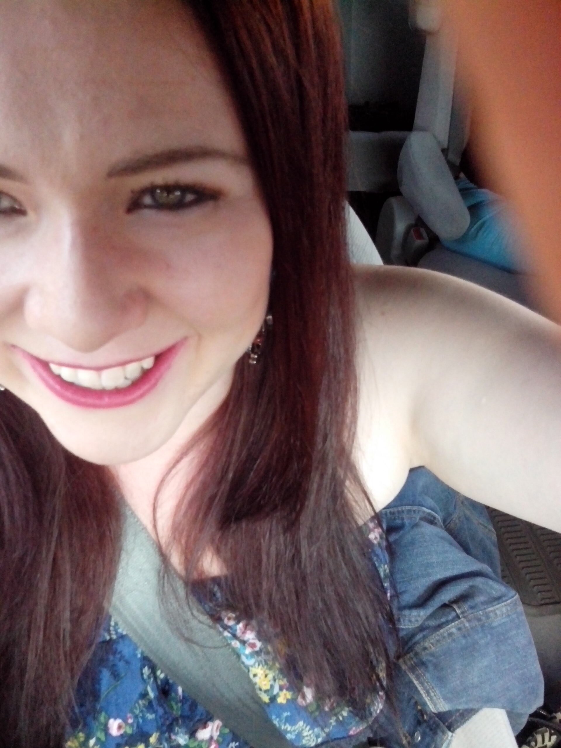 mujeralbina's profile picture. 