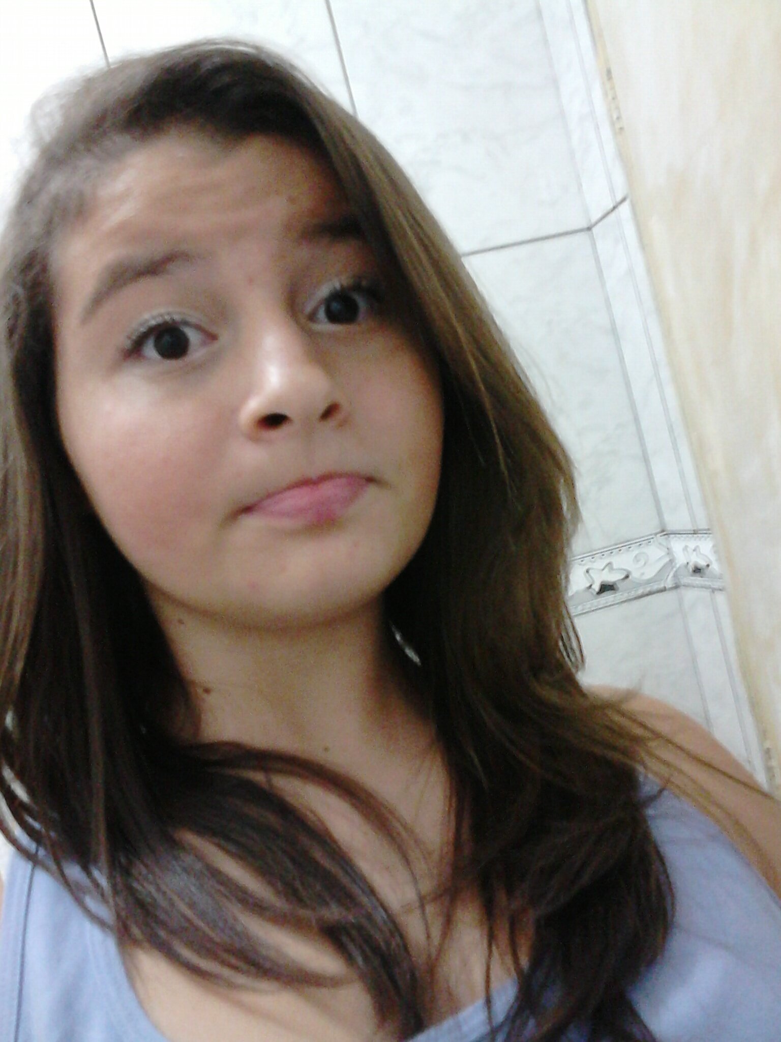 Amo  dançar funk,ir ao shopping,sair com asamigas ser top