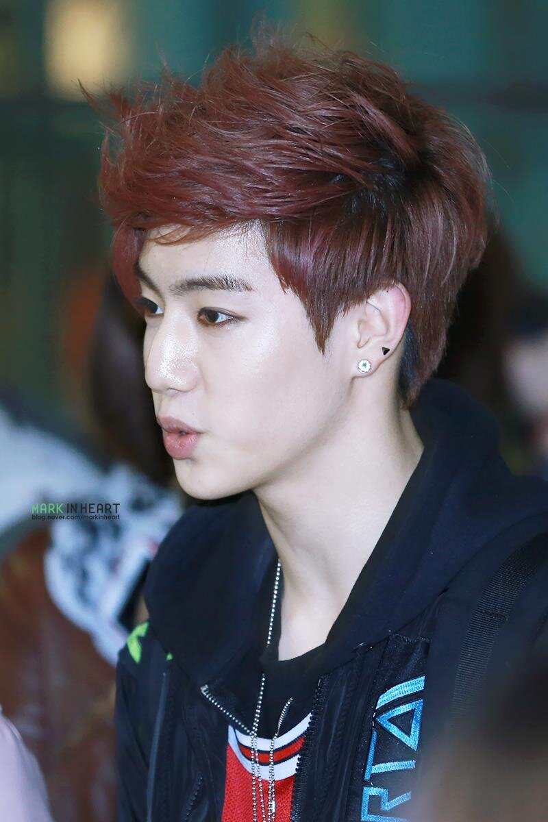 เชิญด้งขึ้นหิ้ง แล้วไปแอบสะดิ้งสุดติ่งวิ้ดวิ้วกิ๊บเก๋ยูเรก้ากับพี่มาร์คแอนด์ก็อทเจ็ด -.-
#got7#thailand ~~