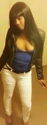 A woman who loves Jesus.Far from perfect. Fun ,funny ,hardworking
. always wanting the best for me an everyone else yayyyy#team pisces all day