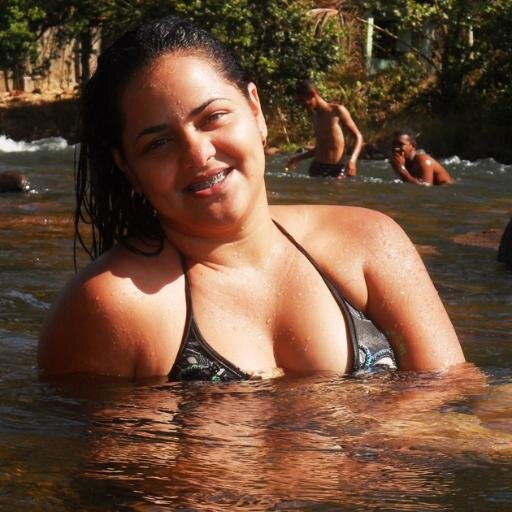 deboratimbeta21's profile picture. Em nhận kèo FWB nha.