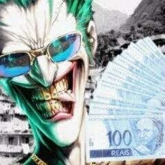 Se você se achar no direito de julgar alguém, lembre-se que você estará interrompendo o seu direito de ser inocente.