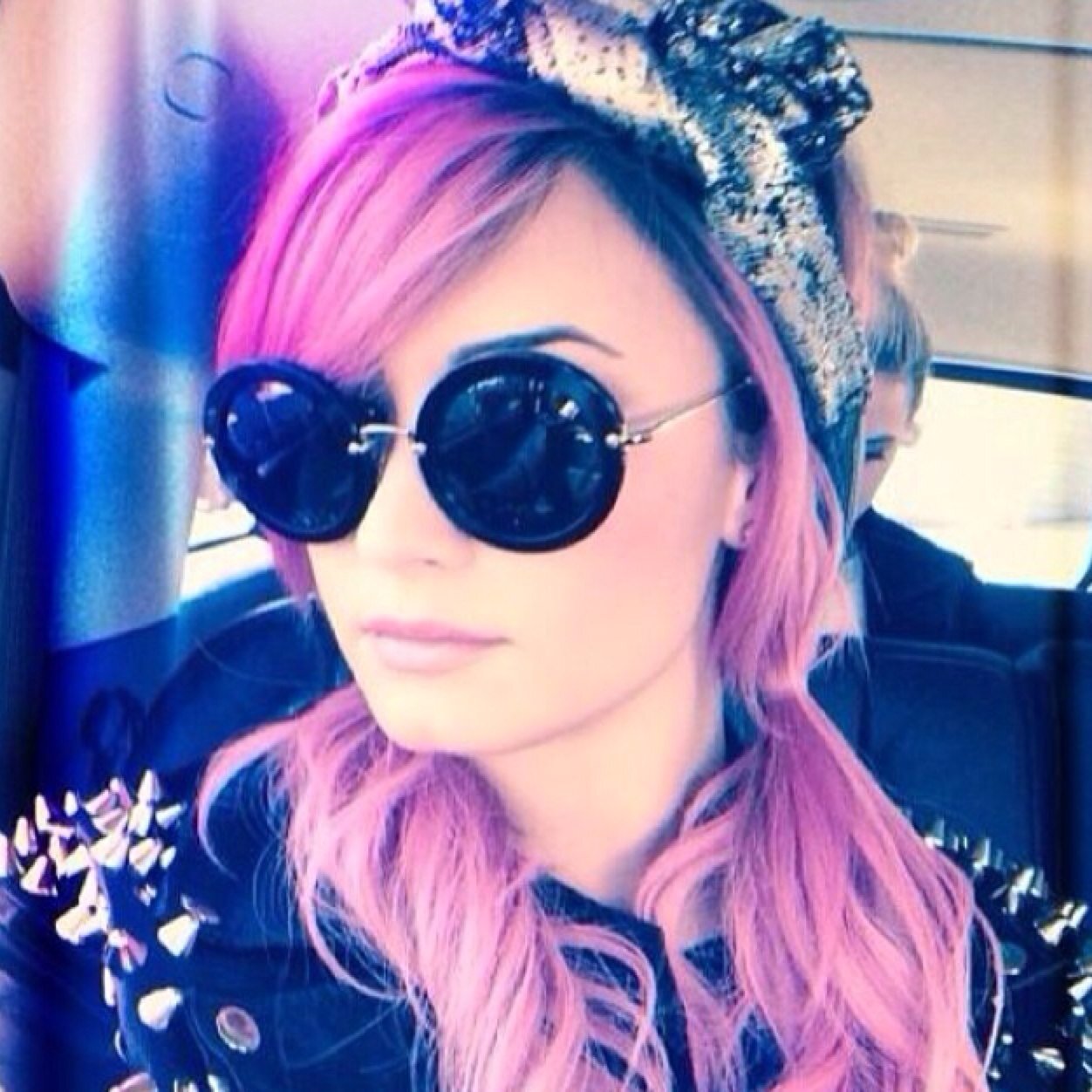 I love @ddlovato so much, She means the World & Life to me. Im a LOVATIC forever.