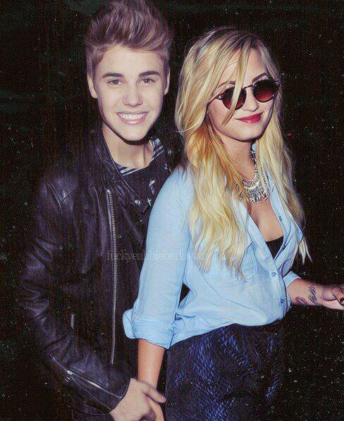 @justinbieber a ese chico lo amo demasiado, es mi vida♥