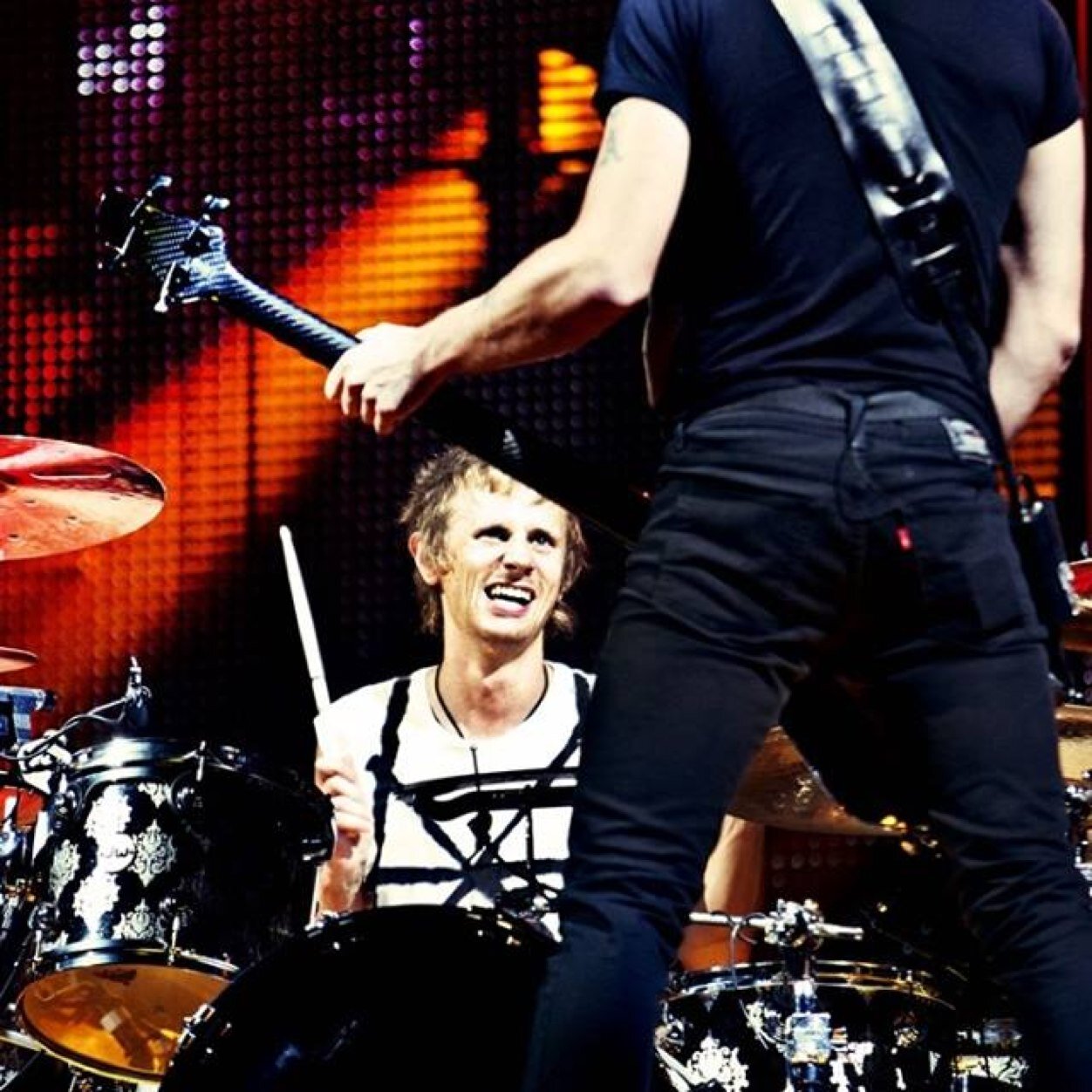 15 years old to Xmas, french Pwoper Muser Forever ! :3 My life, MUSE electrify my life... ❤