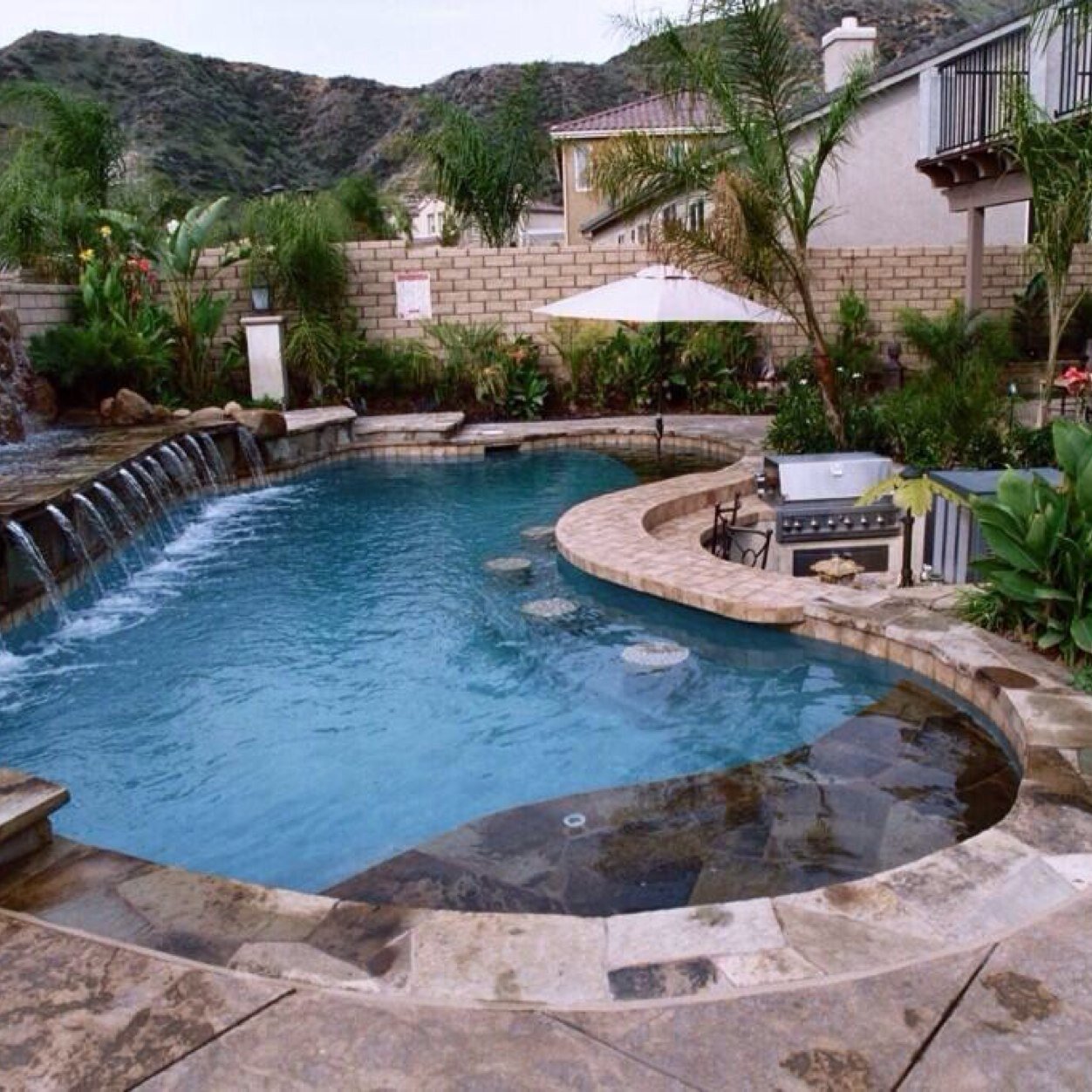 Family owned & operated pool service Servicing the Valley for 30 years