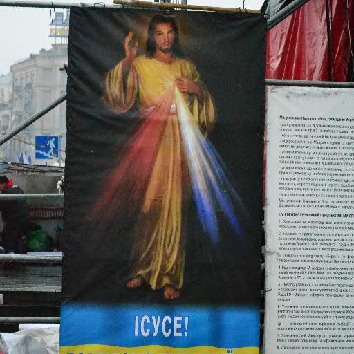 Віруючий, патріот України, дуже злий на кацапів. Готовий боронити свою землю до кінця