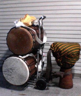 dondoko2009's profile picture. 興味対象: Webプログラミング、電子楽器、和太鼓、西アフリカの楽器(ジャンベ、バラフォン)、登山、キーボード設計(自作キーボード)