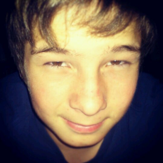 Je m'aappelle Yassin Bennacef, j'ai 13 ans et j'adore l'audio-visuel !!! LOVE ===== @Tal
