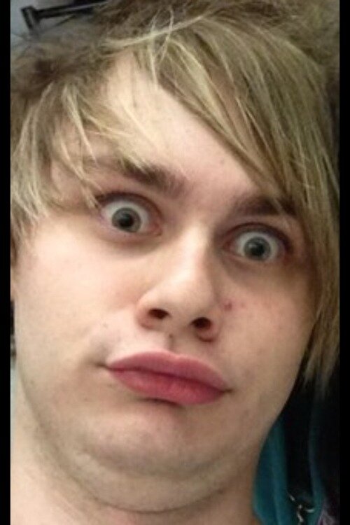 you just got a follow.
please follow @butyousaid_nvm or i'll unfollow.
she'll follow back only if you ask!