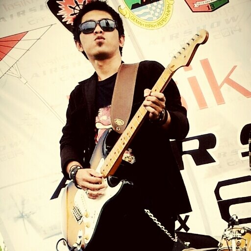 ronie_apb's profile picture. set my soul on fire