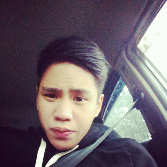 AaronChingg's profile picture. Paradise.