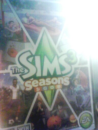 Hey um Savvvysimmer i love sims and food instagram and twitter follow me subscribe to me at SavvvySims Sims