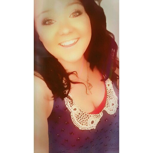 letsbe_awkward's profile picture. im a type 1 diabetic. im a fangirl. i live in orlando florida. i like evrything, and i aspire to be a tattoo artist