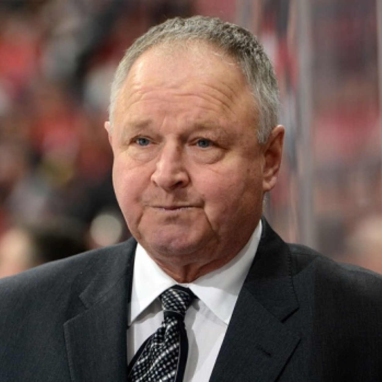 The former Head Coach of the Toronto Maple Leafs ........ isn't on Twitter. But this FAKE parody one is! It's all jokes. I don't know how to operate a toaster.