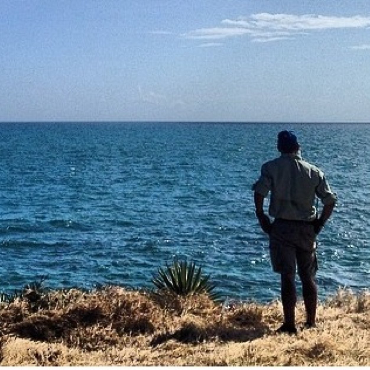 rabbitgolf's profile picture. Filmmaking, Drumming, Golfing, Cooking. Key Grip, Best Boy Grip. Haz el bien sin mirar a quien! conejo_salvaje en istagram