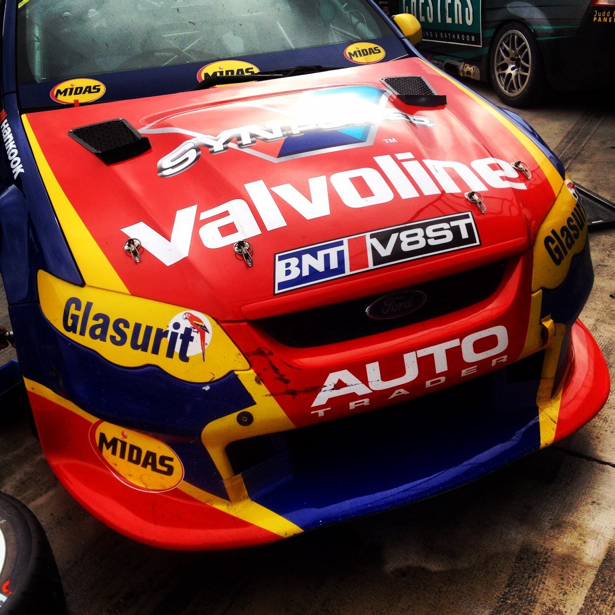 I'm Abe, the Tasman Motorsports Group @Valvoline Ford V8 SuperTourer. The only tweeting car in the championship! @DanielGauntNZ & @AndrewWaiteNZ drive me.