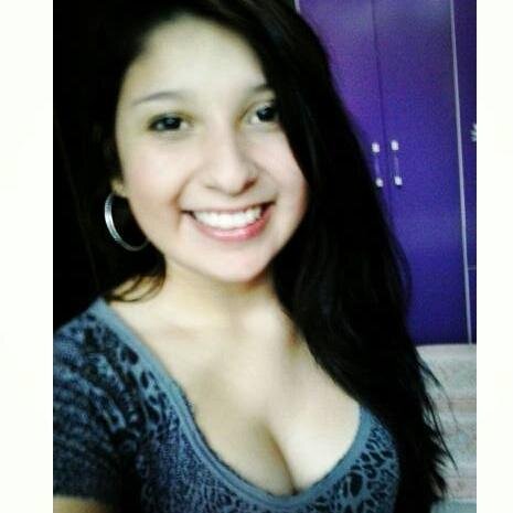 A amizade não se explica, simplesmente ela existe. Te quero perto de mim, sempre! ♥ / @vitoriiaoliv