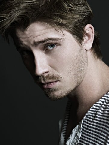 CowboyBanshee's profile picture. ∫∫It's Neaℓ Cassady, here. I'm 30. Looking for my long lost twin sister @DarkenedVirtue_.∫∫ •RP|Unclaimed|Werewolf|18+|Straight•