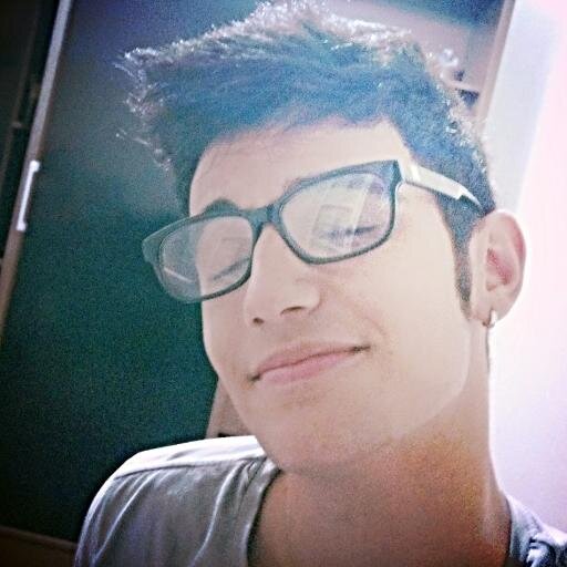 SOU LITTLE MONSTER SIM!!! Mas isso não me impede de amar Madonna, Britney, Rihanna, Katy Perry e todas do POP!!!