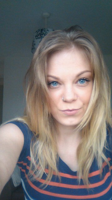 justthatgirl7's profile picture. lets go crazy crazy crazy :)