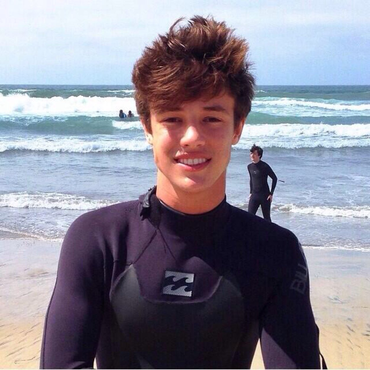 FREE FOLLOW BC YOUR BEAUTIFUL|DONT FOLLOW BACK|PLEASE FOLLOW @ILovMagconBoys_ PLEASE !! She follows back|PLEASE RT THE LINK IN HER BIO