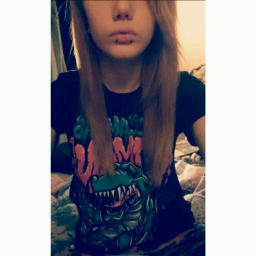 ·8-8-97 ·Leo ᤾·Future Marine Biologist ·Raised in Bernville ·Born in Fort Hood ·Taken since 10-22-13