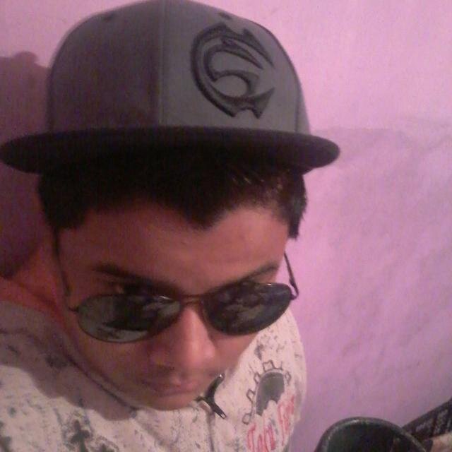 richardd_2000's profile picture. 