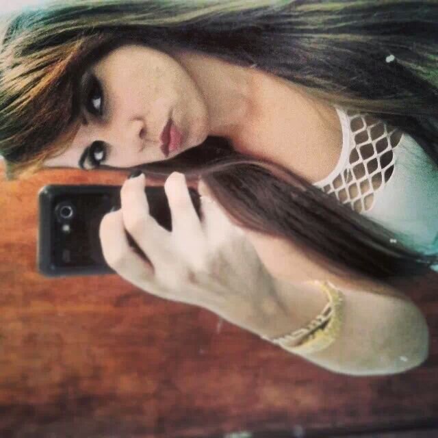 Meu time existe pra me lembrar que ficar em casa chorando por homem é triste demais.#VAICORINTHIANS