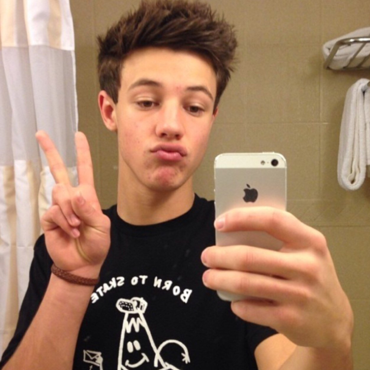 camerondallaaaa's profile picture. this is only a fan page!  :)