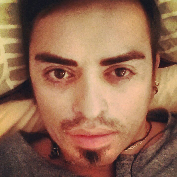 BenitoMedrey's profile picture. Dueño de BM sala de belleza,virgo haciendo patria en la patagonia,Sociable a full y con alma de niño Forever.!!viajero y excelente amigo!!