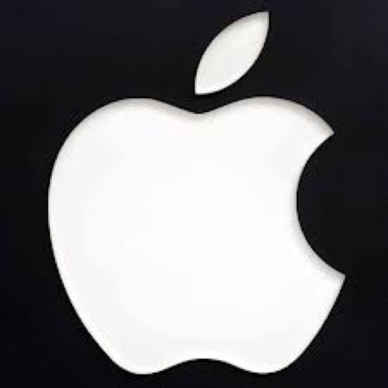 Former Apple employee on here trolling idiots who complain...