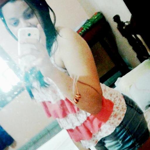 Tu puedes decir que soy un soñador, Pero no soy el único, Espero que algún día te nos unas, Y el mundo vivirá como uno solo. ♪♥