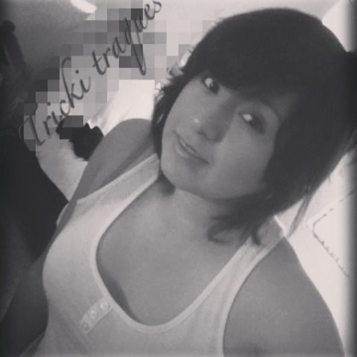 yanetqm98's profile picture. 