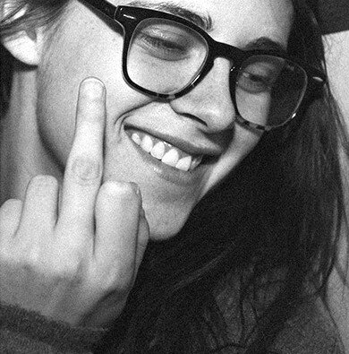Simples?! Amo a atriz  Kristen Jaymes Stewart Razão da minha vida, e isso basta.