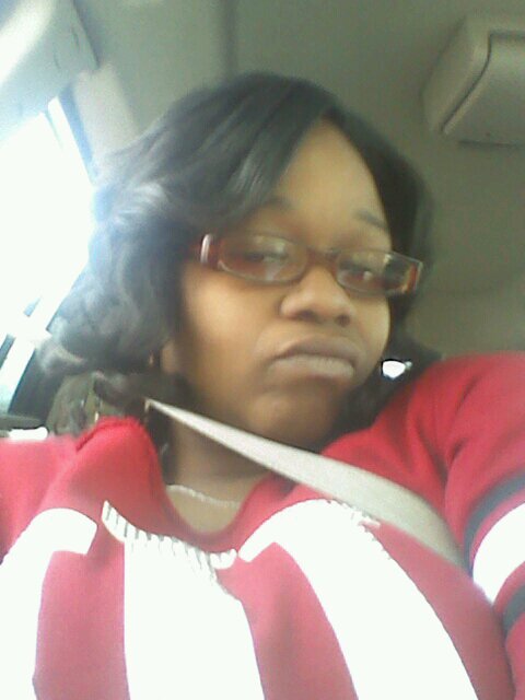 LadYJanine214's profile picture. 