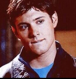 21+/ MC/ Supernatural RP/ Gay/ age 22 Looking after Sammy, hunting and one day I met an angel. His name is Castiel. He's family now. @ScholarlyCas (Destiel)
